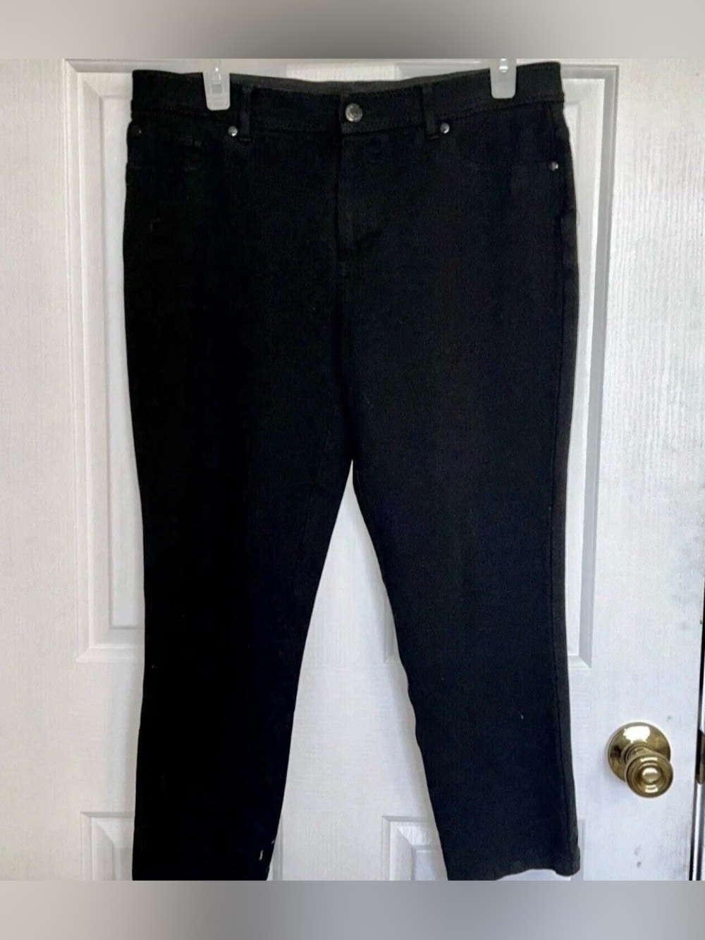 Chico's Black Slim Pants Size 1 Regular Stretch Pull On Crop Ankle Trousers